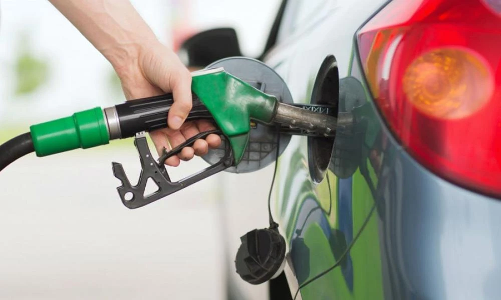 Fuel Pass 2: Πότε θα δοθεί-Γιατί δεν πέφτει η τιμή της βενζίνης